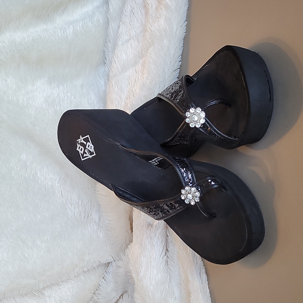 Big Yellow Box wedge flip flops size 9